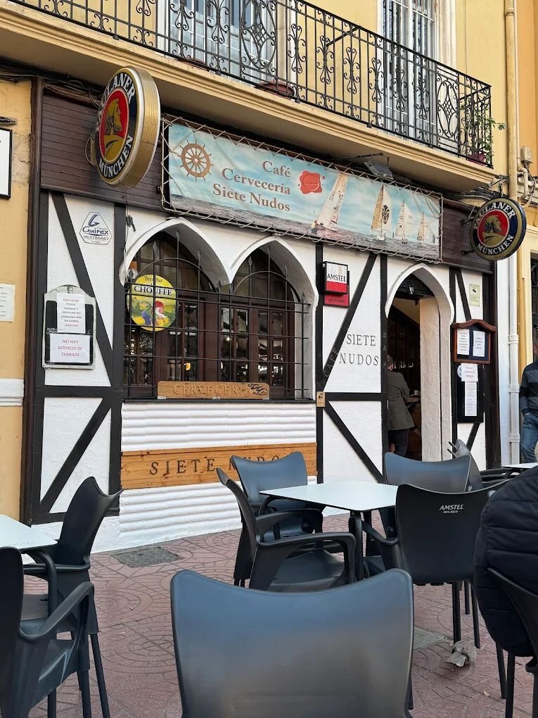 Fachada de Cervecería Siete Nudos en Valencia